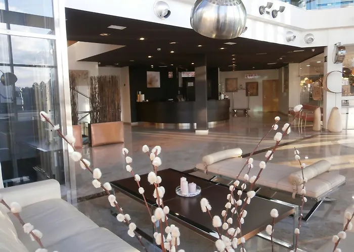 Valcarce Ferrol 4* 那伦